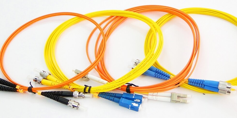 FABRICACIÓN DE PATCH CORD Y PIGTAILS CON ESTÁNDARES DE CALIDAD
