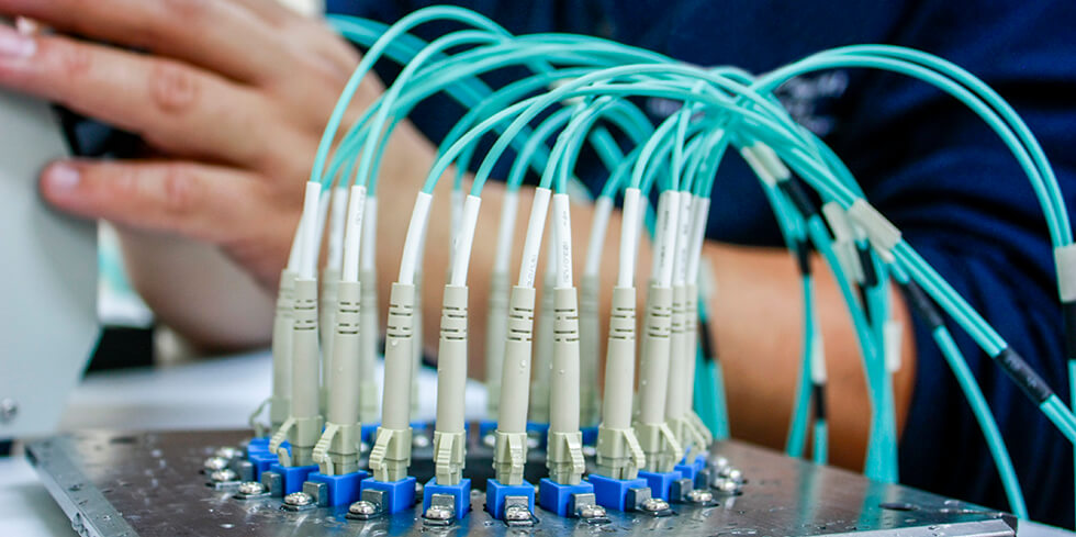 FIBRA OPTICA CONECTIVIDAD GLOBAL